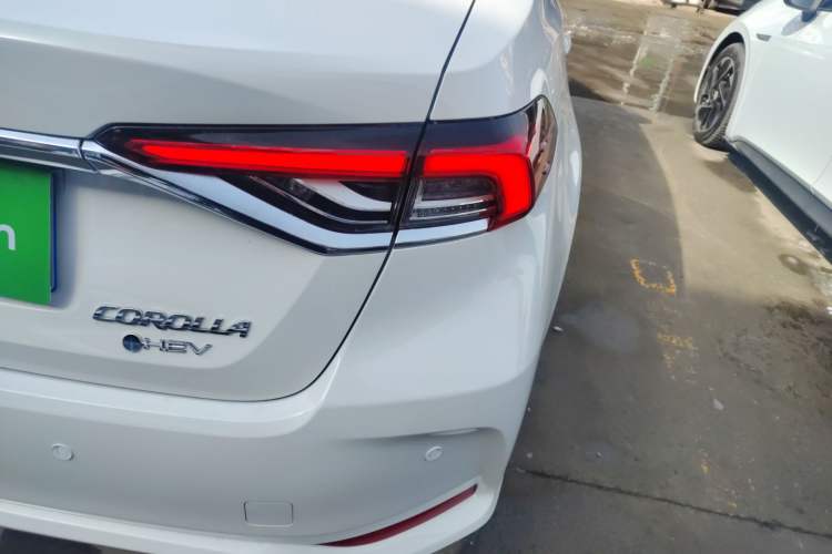 Used Toyota Corolla 2024 1.8L Smart Electric Hybrid Dual-Engine Elite Edition Exterior 3