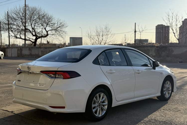 Used Toyota Corolla 2024 1.8L Smart Electric Hybrid Dual-Engine Elite Edition Exterior 3