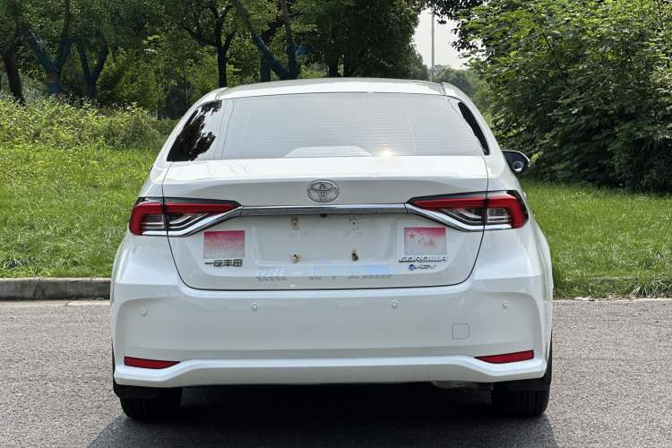 Used Toyota Corolla 2024 1.8L Smart Electric Hybrid Dual-Engine Elite Edition Exterior 4
