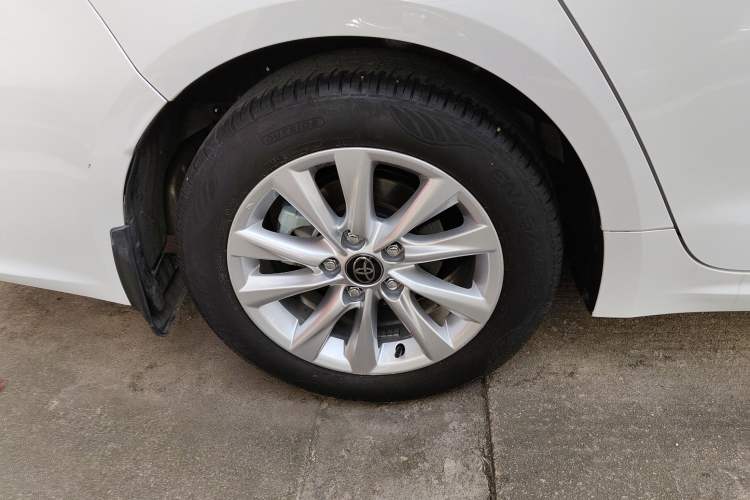 Used Toyota Corolla 2024 1.8L Smart Electric Hybrid Dual-Engine Elite Edition Exterior 4