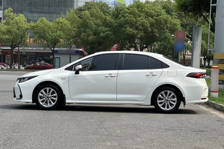 Used Toyota Corolla 2024 1.8L Smart Electric Hybrid Dual-Engine Elite Edition Exterior 6
