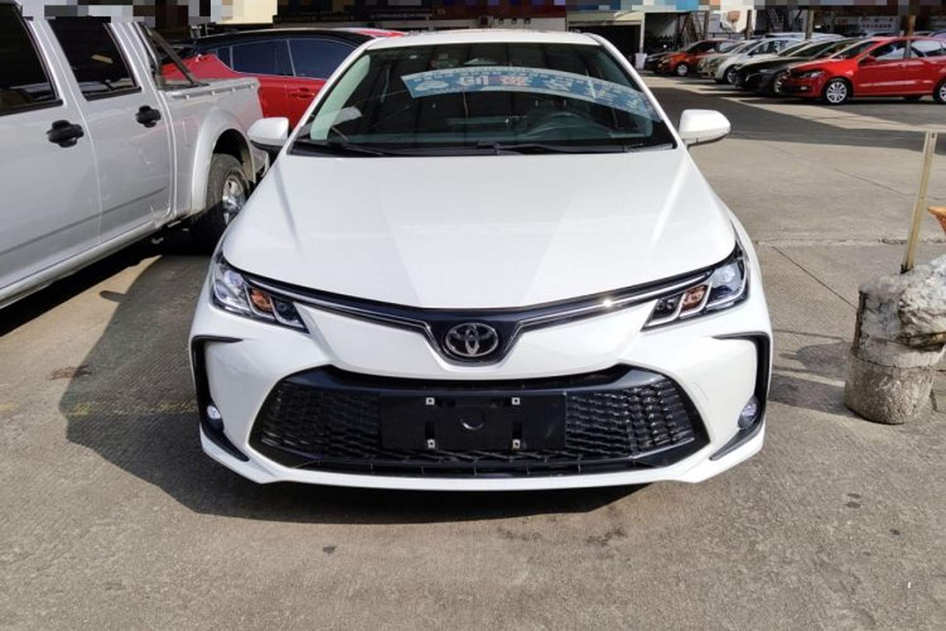 Used Toyota Corolla 2024 1.8L Smart Electric Hybrid Dual-Engine Elite Edition Front