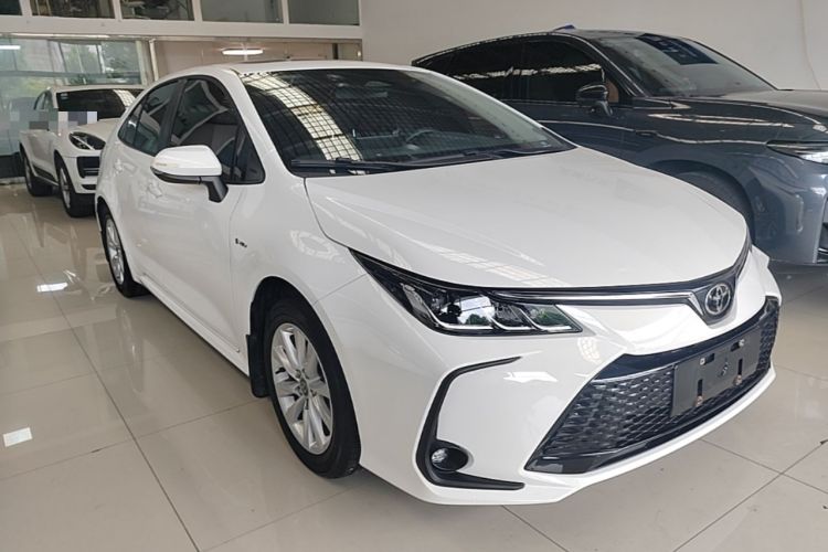 Used Toyota Corolla 2024 1.8L Smart Electric Hybrid Dual-Engine Elite Edition Front Right 45 Deg