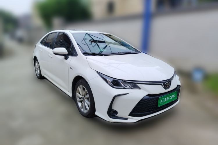 Used Toyota Corolla 2024 1.8L Smart Electric Hybrid Dual-Engine Elite Edition Front Right 45 Deg