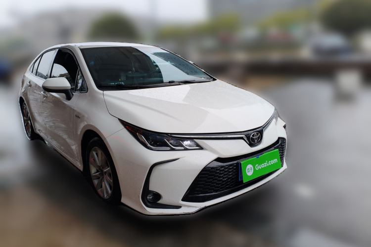 Used Toyota Corolla 2024 1.8L Smart Electric Hybrid Dual-Engine Elite Edition Front Right 45 Deg