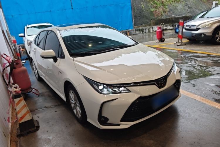 Used Toyota Corolla 2024 1.8L Smart Electric Hybrid Dual-Engine Elite Edition Front Right 45 Deg