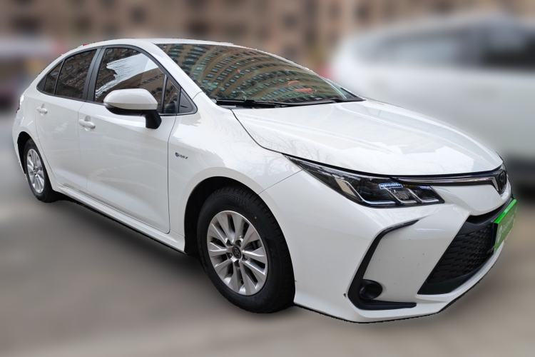 Used Toyota Corolla 2024 1.8L Smart Electric Hybrid Dual-Engine Elite Edition Front Right 45 Deg
