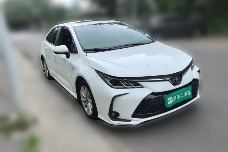 Used Toyota Corolla 2024 1.8L Smart Electric Hybrid Dual-Engine Elite Edition Front Right 45 Deg