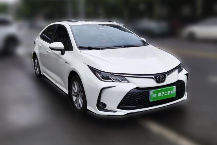 Used Toyota Corolla 2024 1.8L Smart Electric Hybrid Dual-Engine Elite Edition Front Right 45 Deg