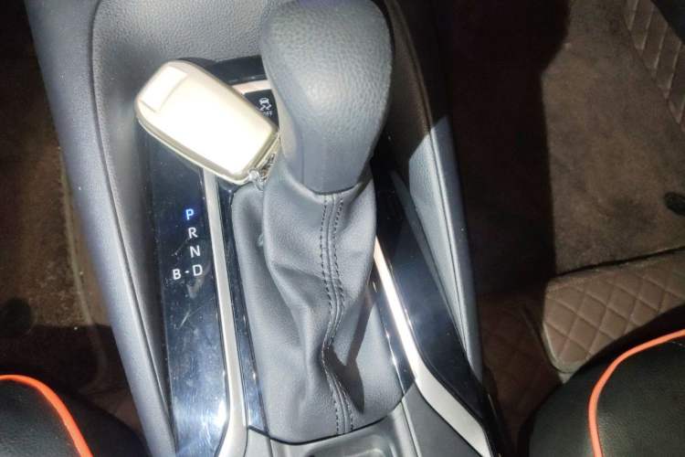 Used Toyota Corolla 2024 1.8L Smart Electric Hybrid Dual-Engine Elite Edition Gear Lever