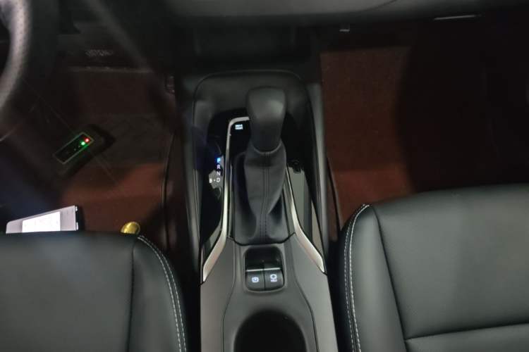 Used Toyota Corolla 2024 1.8L Smart Electric Hybrid Dual-Engine Pioneer Edition Gear Lever