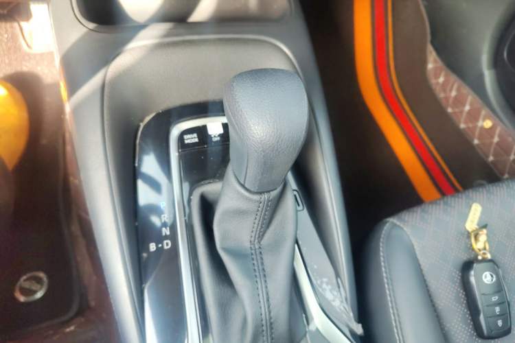 Used Toyota Corolla 2024 1.8L Smart Electric Hybrid Dual-Engine Elite Edition Gear Lever