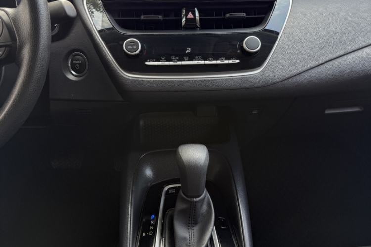 Used Toyota Corolla 2024 1.8L Smart Electric Hybrid Dual-Engine Pioneer Edition Gear Lever