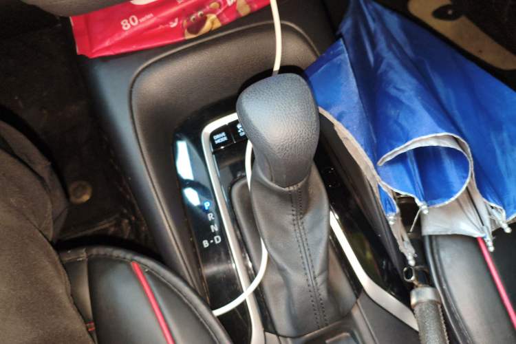 Used Toyota Corolla 2024 1.8L Smart Electric Hybrid Dual-Engine Elite Edition Gear Lever