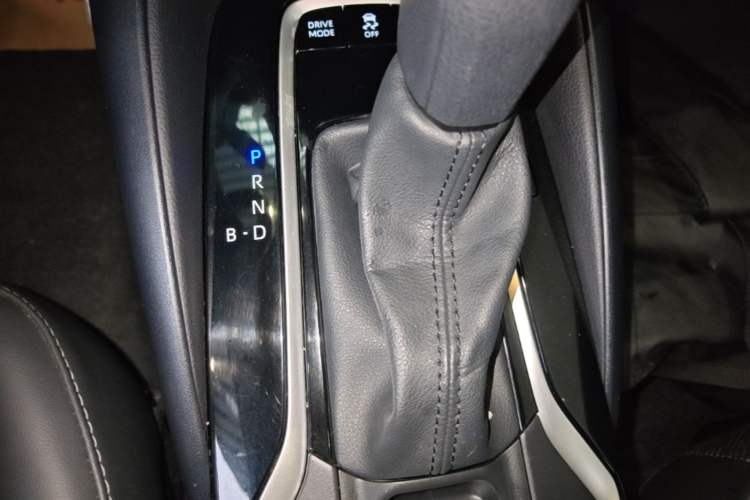 Used Toyota Corolla 2024 1.8L Smart Electric Hybrid Dual-Engine Elite Edition Gear Lever