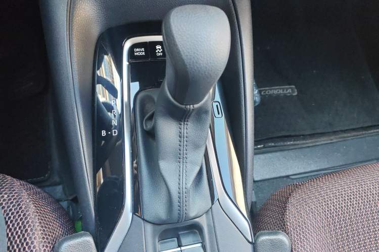 Used Toyota Corolla 2024 1.8L Smart Electric Hybrid Dual-Engine Elite Edition Gear Lever