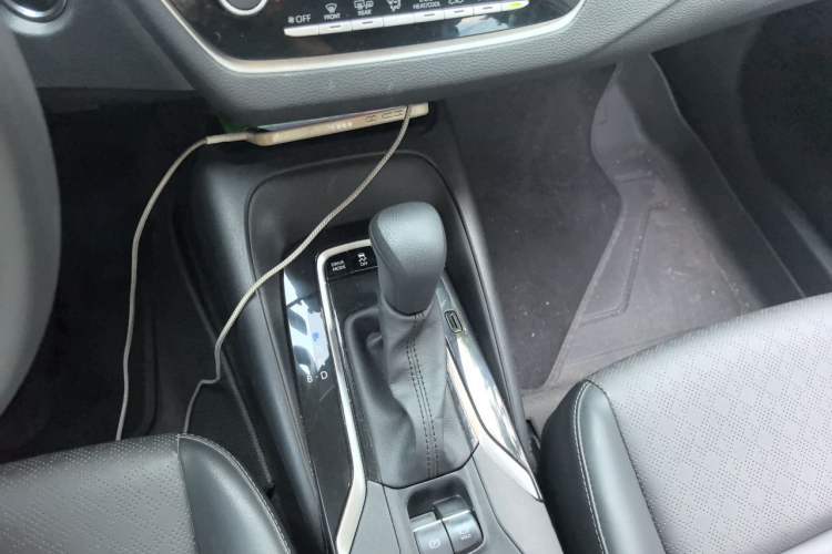 Used Toyota Corolla 2024 1.8L Smart Electric Hybrid Dual-Engine Elite Edition Gear Lever