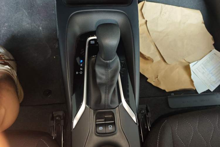 Used Toyota Corolla 2024 1.8L Smart Electric Hybrid Dual-Engine Pioneer Edition Gear Lever