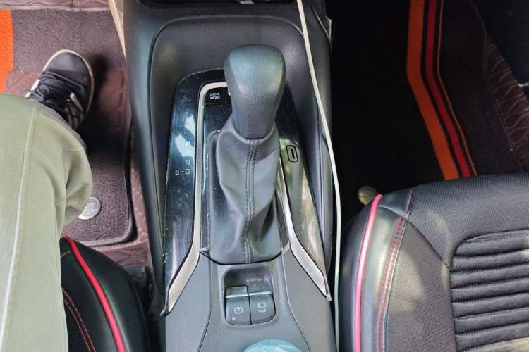 Used Toyota Corolla 2024 1.8L Smart Electric Hybrid Dual-Engine Pioneer Edition Gear Lever