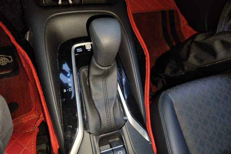 Used Toyota Corolla 2024 1.8L Smart Electric Hybrid Dual-Engine Elite Edition Gear Lever