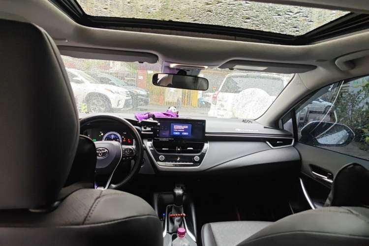 Used Toyota Corolla 2024 1.8L Smart Electric Hybrid Dual-Engine Elite Edition Headliner