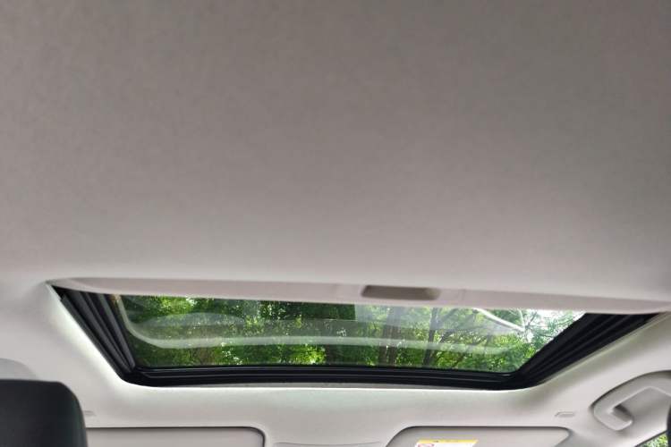 Used Toyota Corolla 2024 1.8L Smart Electric Hybrid Dual-Engine Elite Edition Headliner