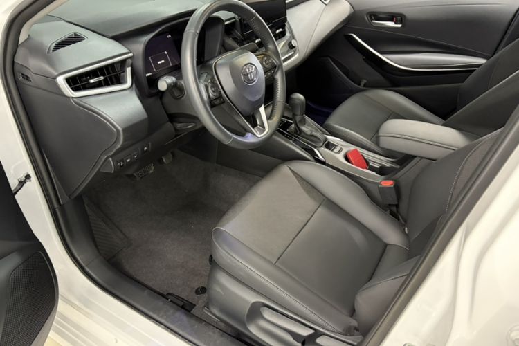 Used Toyota Corolla 2024 1.8L Smart Electric Hybrid Dual-Engine Elite Edition Interior 1
