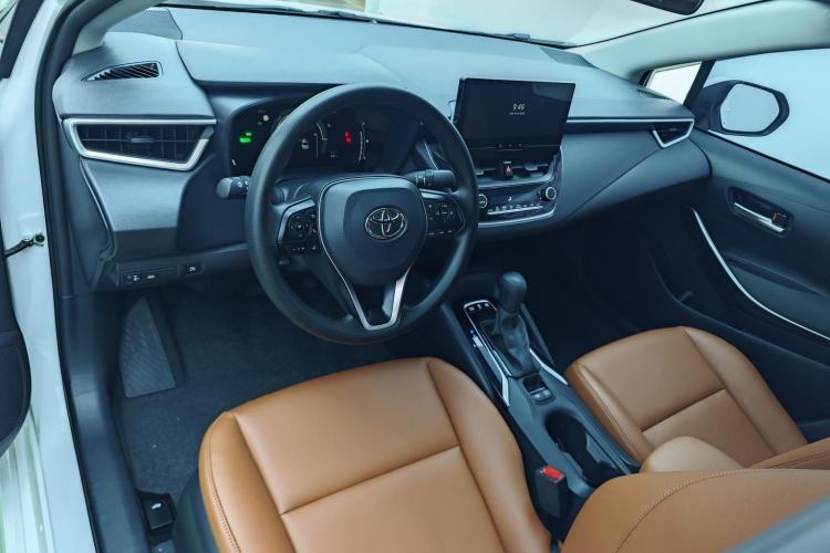 Used Toyota Corolla 2024 1.8L Smart Electric Hybrid Dual-Engine Pioneer Edition Interior 1