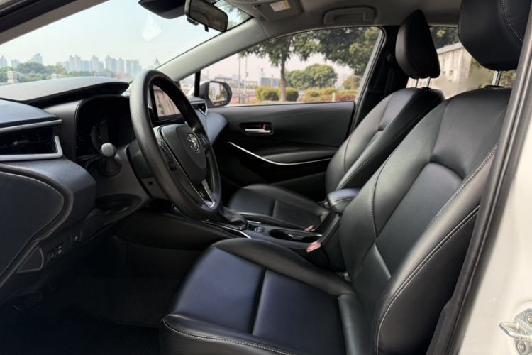 Used Toyota Corolla 2024 1.8L Smart Electric Hybrid Dual-Engine Pioneer Edition Interior 2