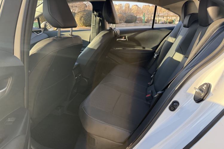 Used Toyota Corolla 2024 1.8L Smart Electric Hybrid Dual-Engine Elite Edition Interior 3