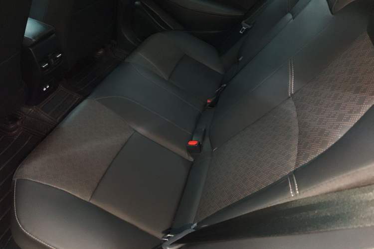 Used Toyota Corolla 2024 1.8L Smart Electric Hybrid Dual-Engine Elite Edition Interior 4