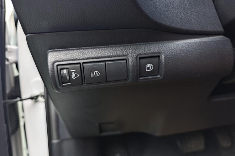 Used Toyota Corolla 2024 1.8L Smart Electric Hybrid Dual-Engine Pioneer Edition Interior 4
