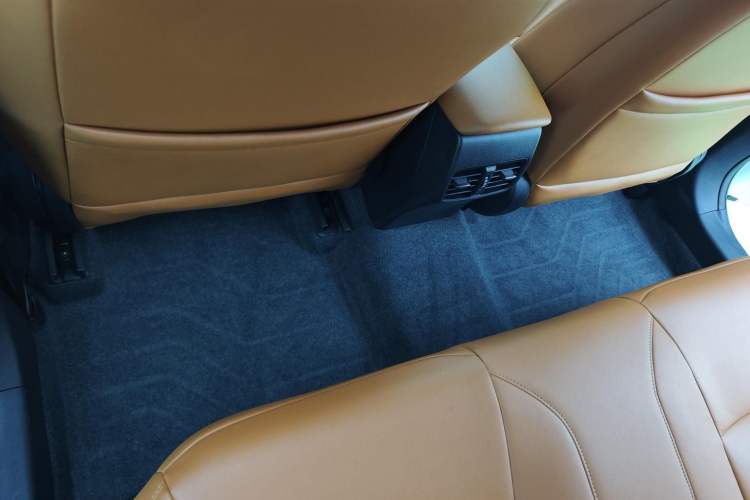 Used Toyota Corolla 2024 1.8L Smart Electric Hybrid Dual-Engine Pioneer Edition Interior 5
