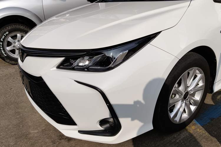 Used Toyota Corolla 2024 1.8L Smart Electric Hybrid Dual-Engine Elite Edition Left Front Headlight