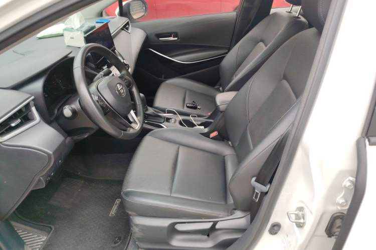 Used Toyota Corolla 2024 1.8L Smart Electric Hybrid Dual-Engine Elite Edition Left Front Seat