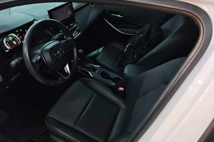 Used Toyota Corolla 2024 1.8L Smart Electric Hybrid Dual-Engine Elite Edition Left Front Seat