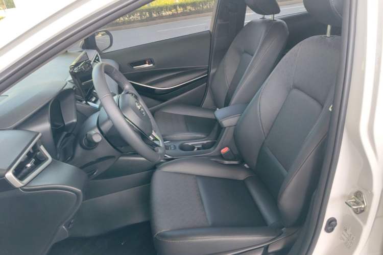 Used Toyota Corolla 2024 1.8L Smart Electric Hybrid Dual-Engine Elite Edition Left Front Seat