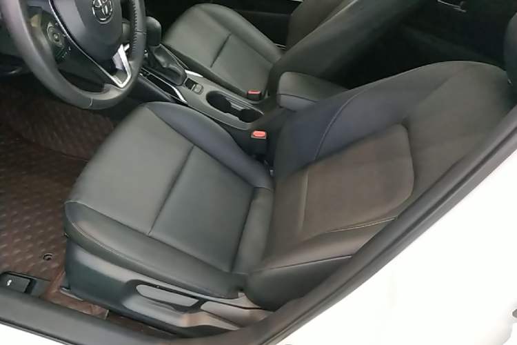 Used Toyota Corolla 2024 1.8L Smart Electric Hybrid Dual-Engine Elite Edition Left Front Seat