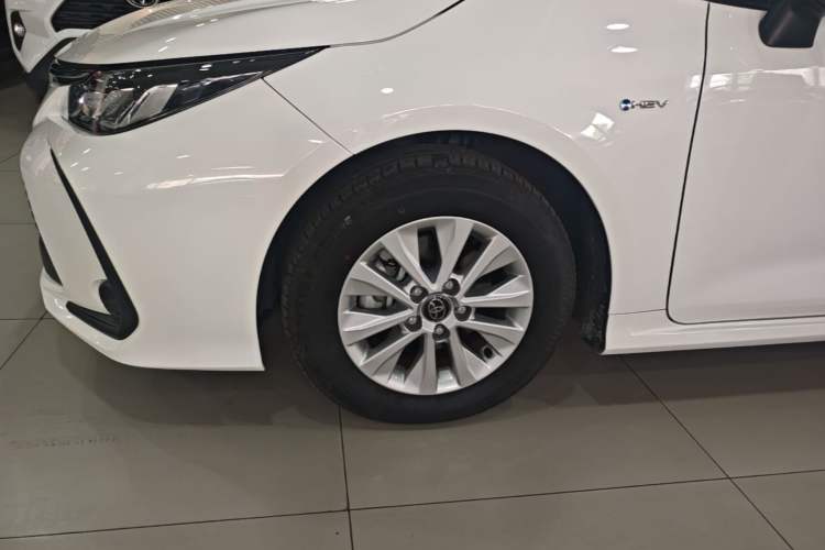 Used Toyota Corolla 2024 1.8L Smart Electric Hybrid Dual-Engine Pioneer Edition Left Front Wheel Hub