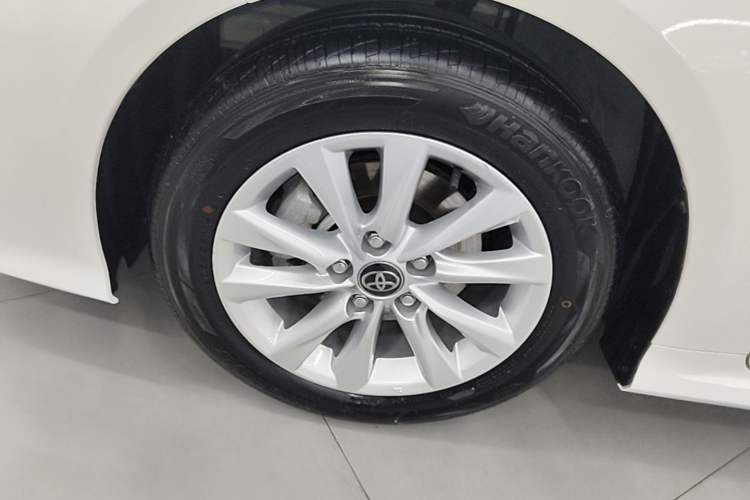Used Toyota Corolla 2024 1.8L Smart Electric Hybrid Dual-Engine Elite Edition Left Front Wheel Hub