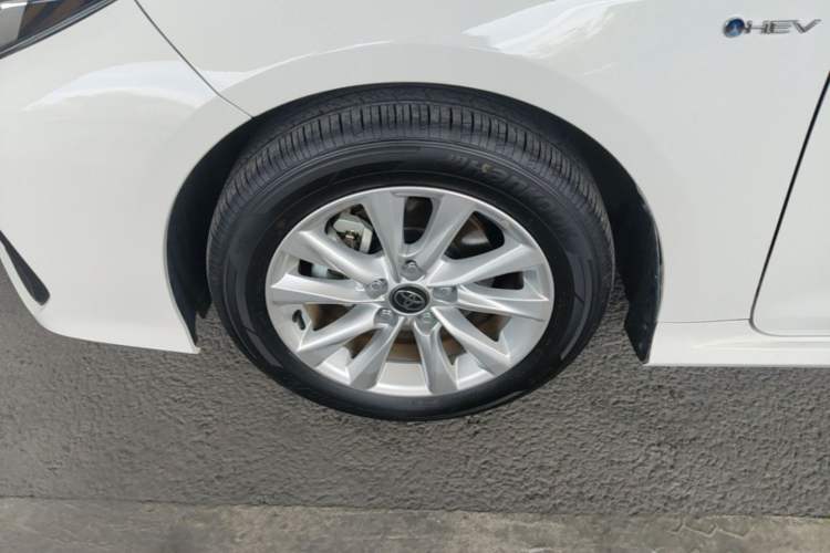 Used Toyota Corolla 2024 1.8L Smart Electric Hybrid Dual-Engine Elite Edition Left Front Wheel Hub