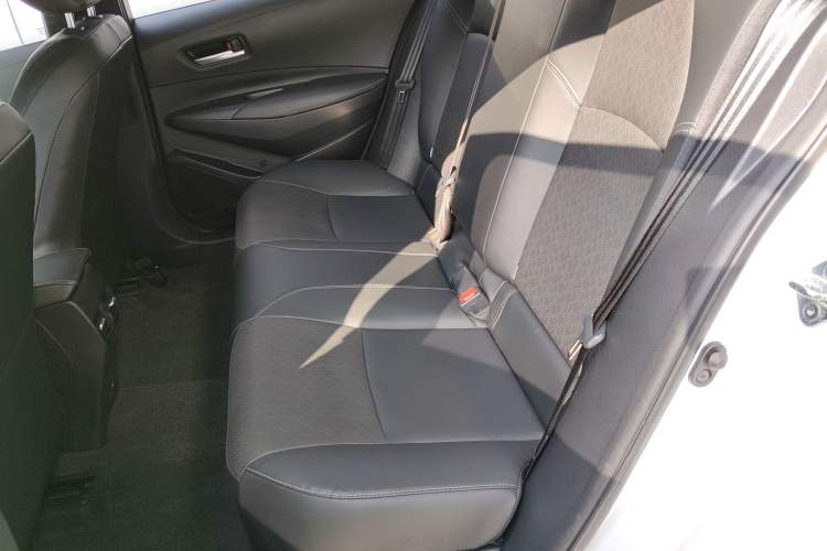 Used Toyota Corolla 2024 1.8L Smart Electric Hybrid Dual-Engine Elite Edition Left Rear Seat