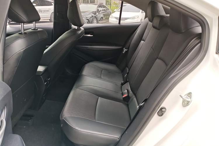 Used Toyota Corolla 2024 1.8L Smart Electric Hybrid Dual-Engine Elite Edition Left Rear Seat