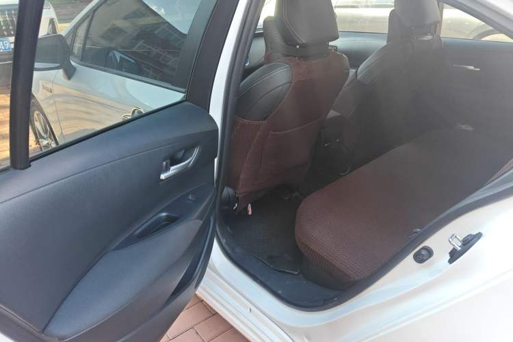 Used Toyota Corolla 2024 1.8L Smart Electric Hybrid Dual-Engine Elite Edition Left Rear Seat