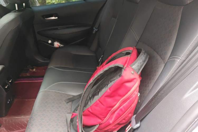 Used Toyota Corolla 2024 1.8L Smart Electric Hybrid Dual-Engine Elite Edition Left Rear Seat