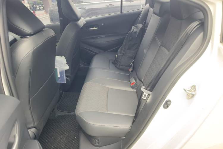 Used Toyota Corolla 2024 1.8L Smart Electric Hybrid Dual-Engine Elite Edition Left Rear Seat