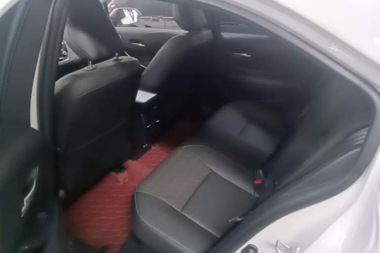 Used Toyota Corolla 2024 1.8L Smart Electric Hybrid Dual-Engine Elite Edition Left Rear Seat