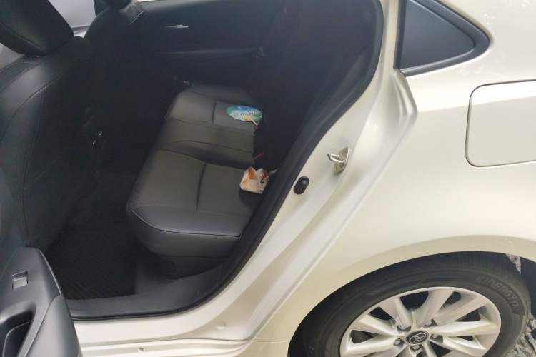 Used Toyota Corolla 2024 1.8L Smart Electric Hybrid Dual-Engine Elite Edition Left Rear Seat