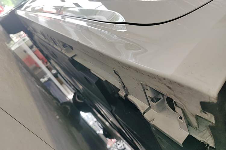 Used Toyota Corolla 2024 1.8L Smart Electric Hybrid Dual-Engine Elite Edition Left Side Sill