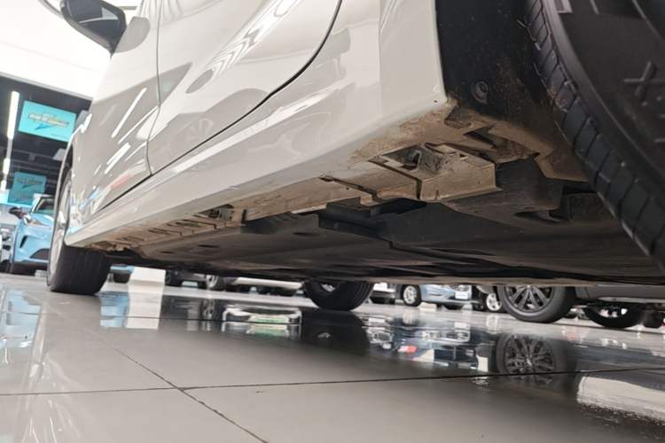 Used Toyota Corolla 2024 1.2T Elite Edition Left Side Sill